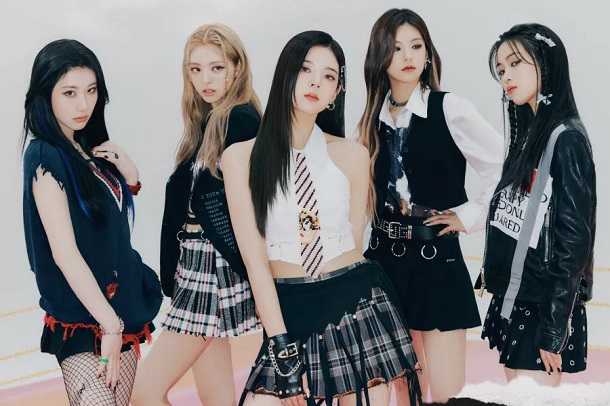 Song Review: ITZY – Born To Be  The Bias List // K-Pop Reviews